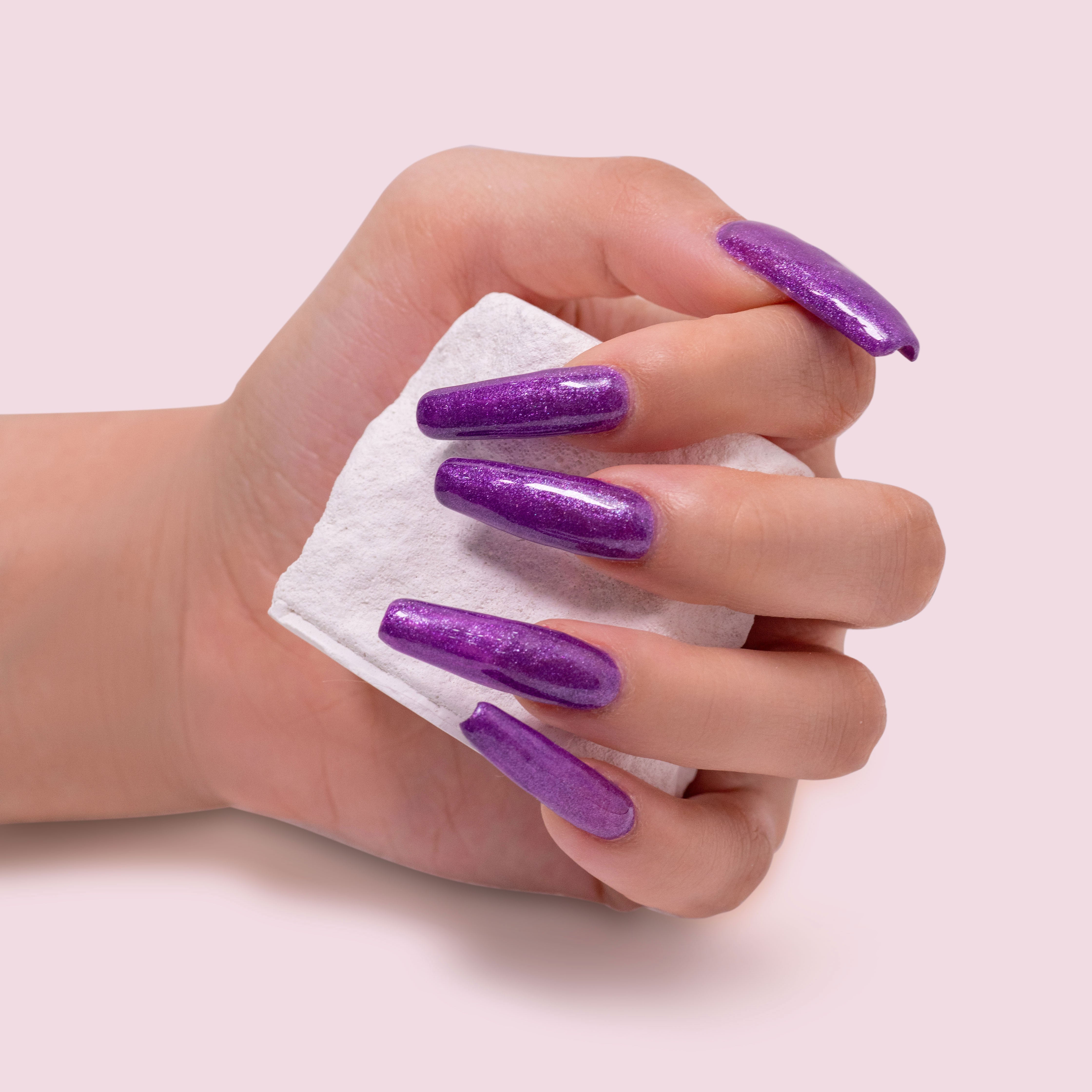 GR702 – Radiant Plume Nail Gel Polish 15ml